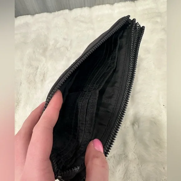 Lululemon Black Double Zip Wallet - Picture 4 of 6